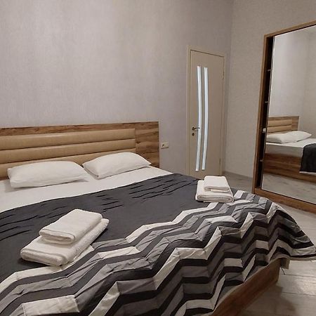 Elit Apartments バトゥーミ エクステリア 写真