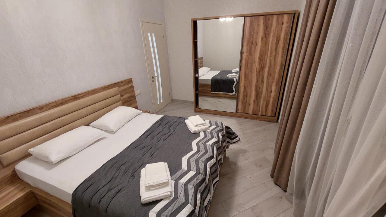 Elit Apartments バトゥーミ エクステリア 写真