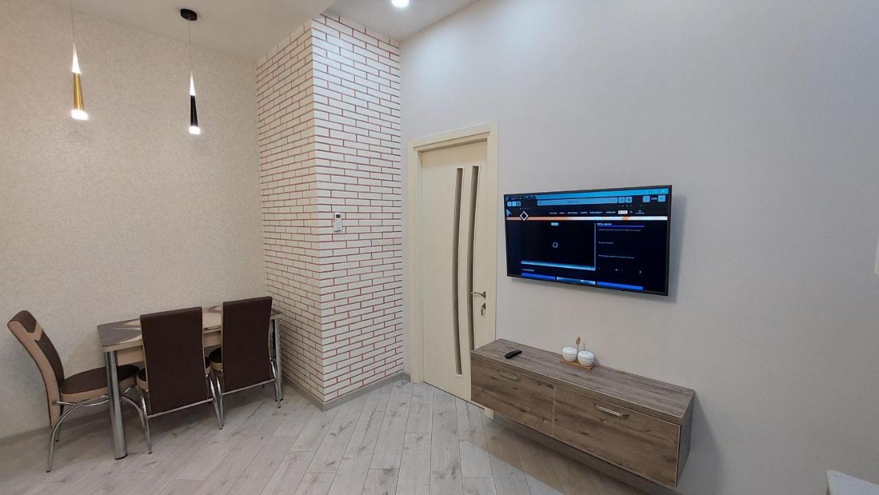 Elit Apartments バトゥーミ エクステリア 写真