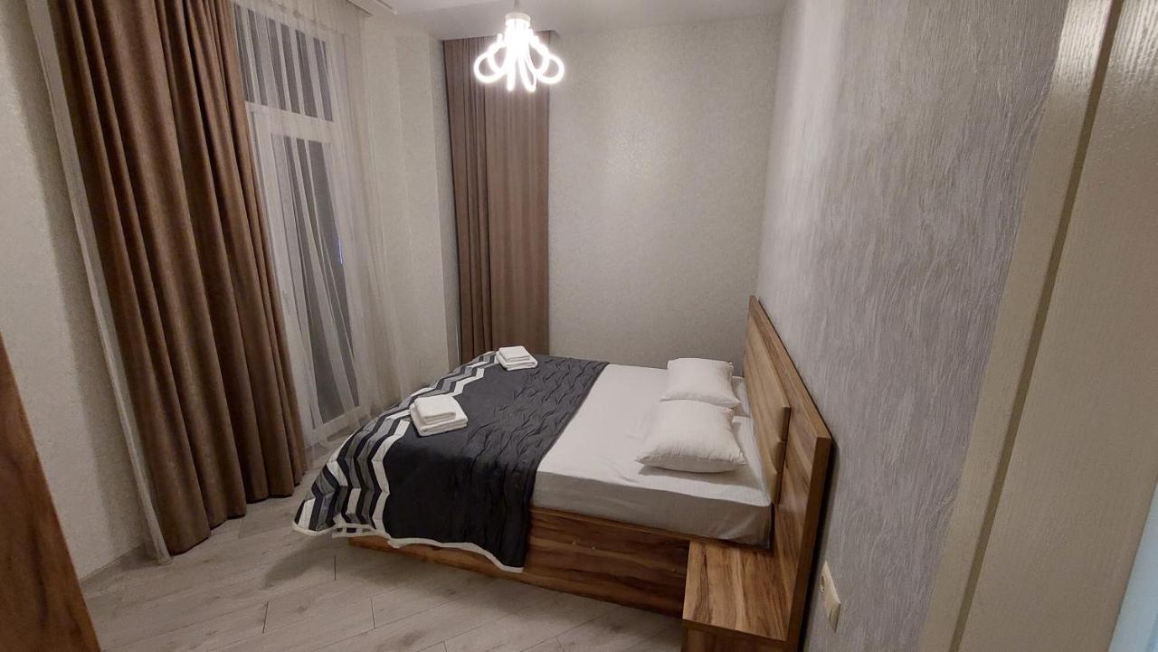 Elit Apartments バトゥーミ エクステリア 写真