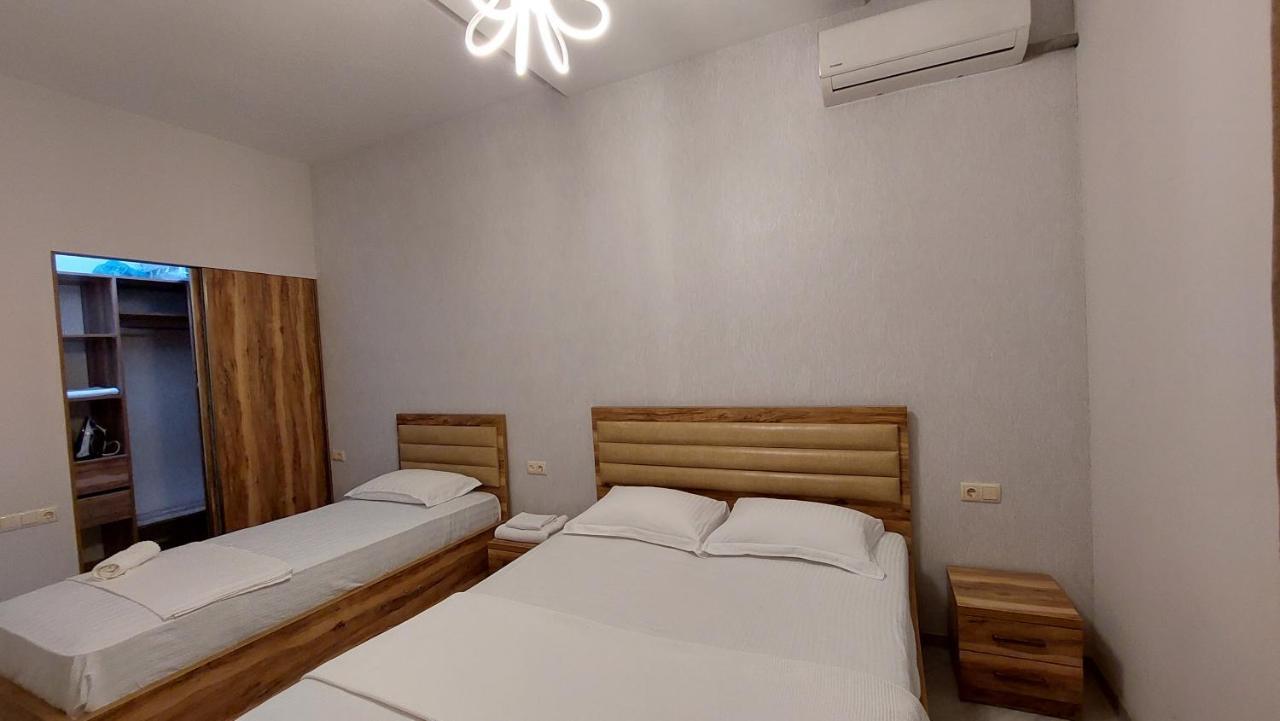 Elit Apartments バトゥーミ エクステリア 写真