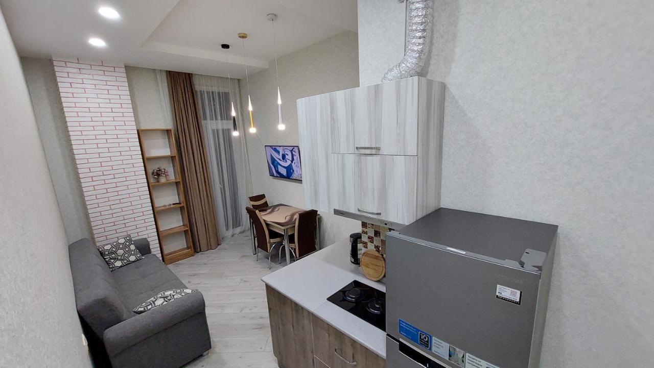 Elit Apartments バトゥーミ エクステリア 写真