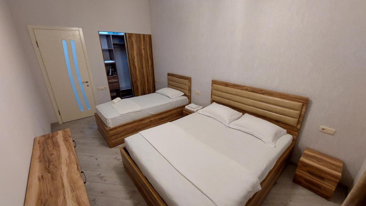 Elit Apartments バトゥーミ エクステリア 写真