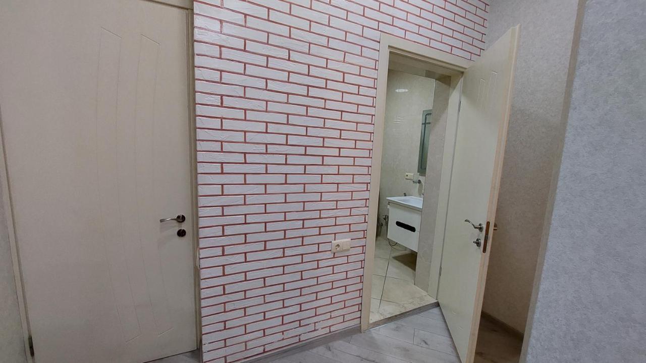 Elit Apartments バトゥーミ エクステリア 写真
